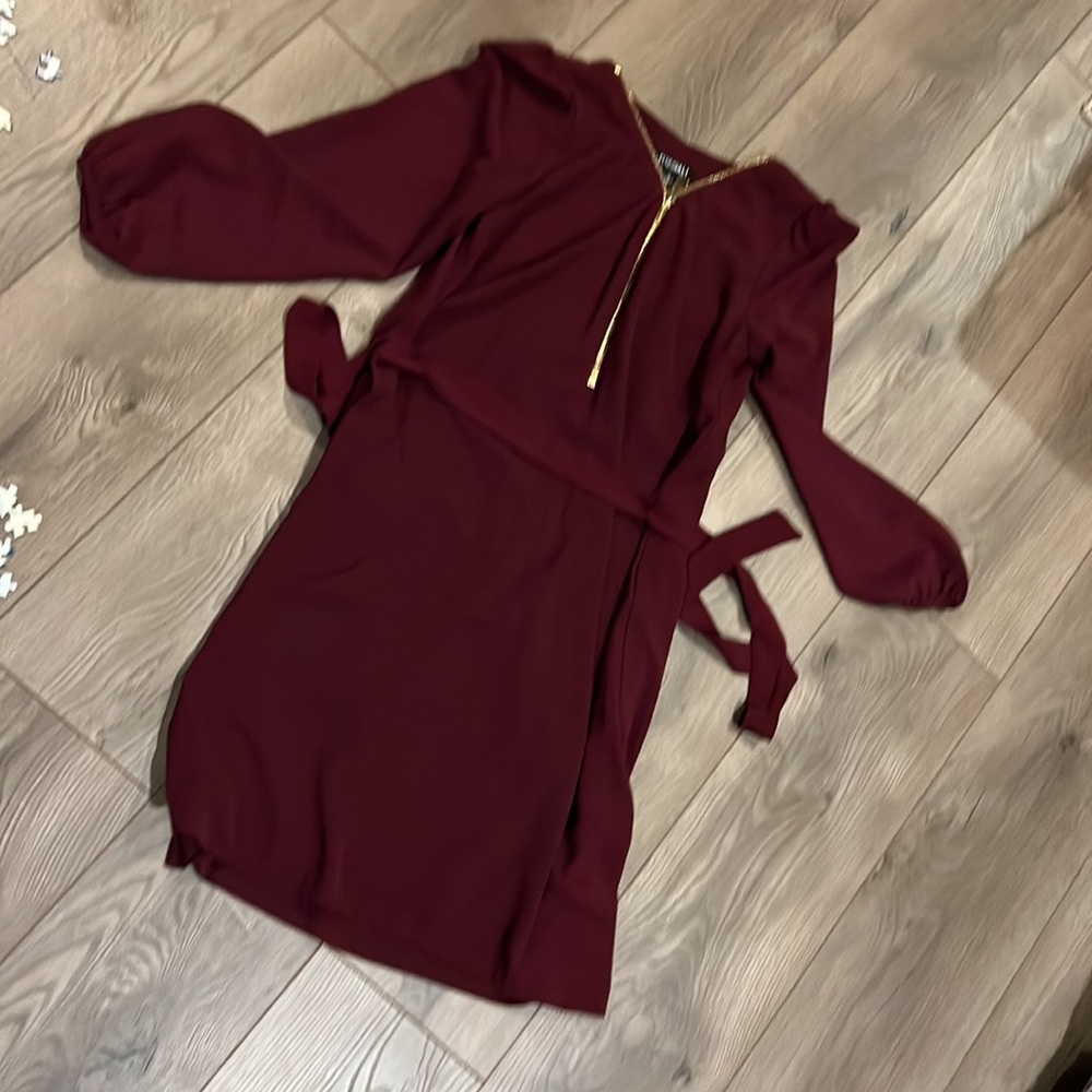 Size 6, long sleeve maroon dress with tie waist